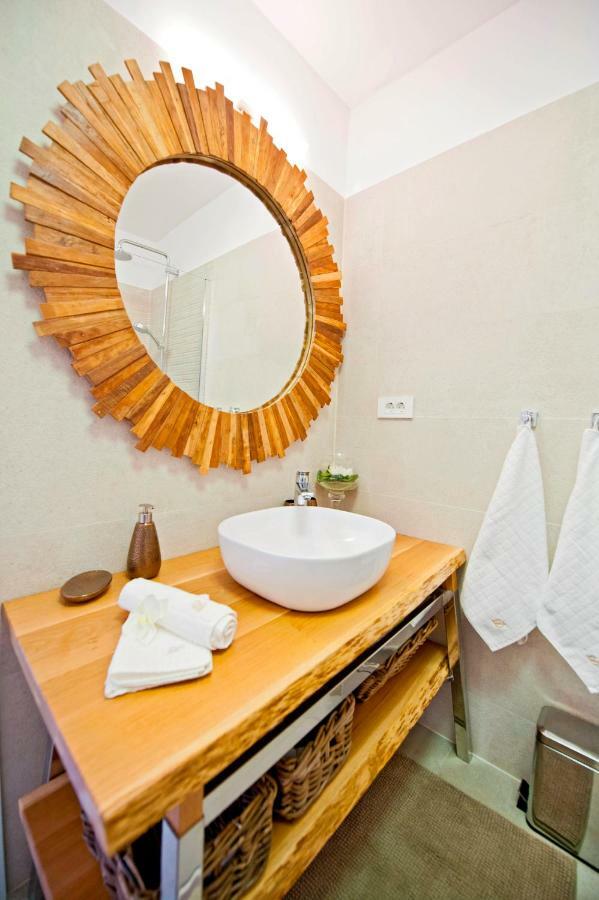 Luxury Apartment Dvor Split Exterior photo