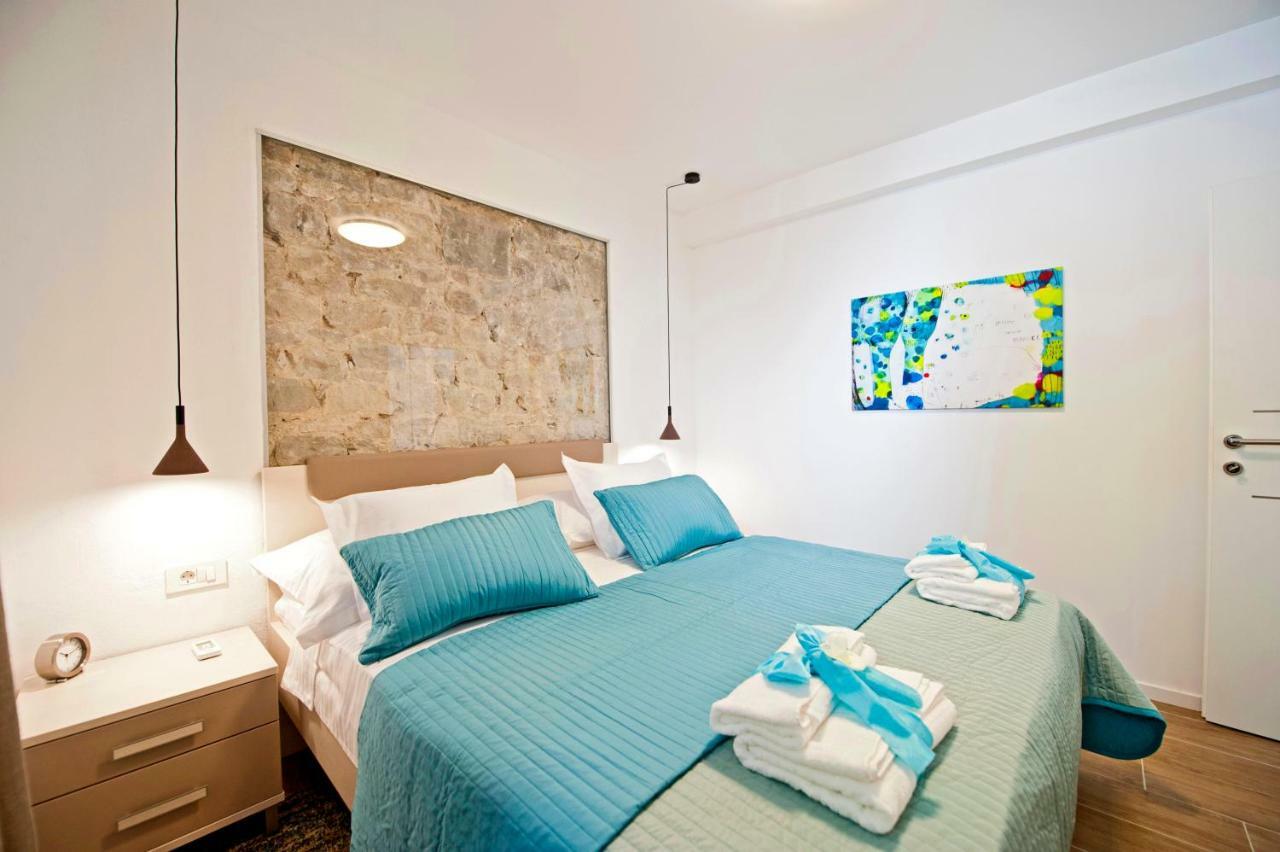 Luxury Apartment Dvor Split Exterior photo